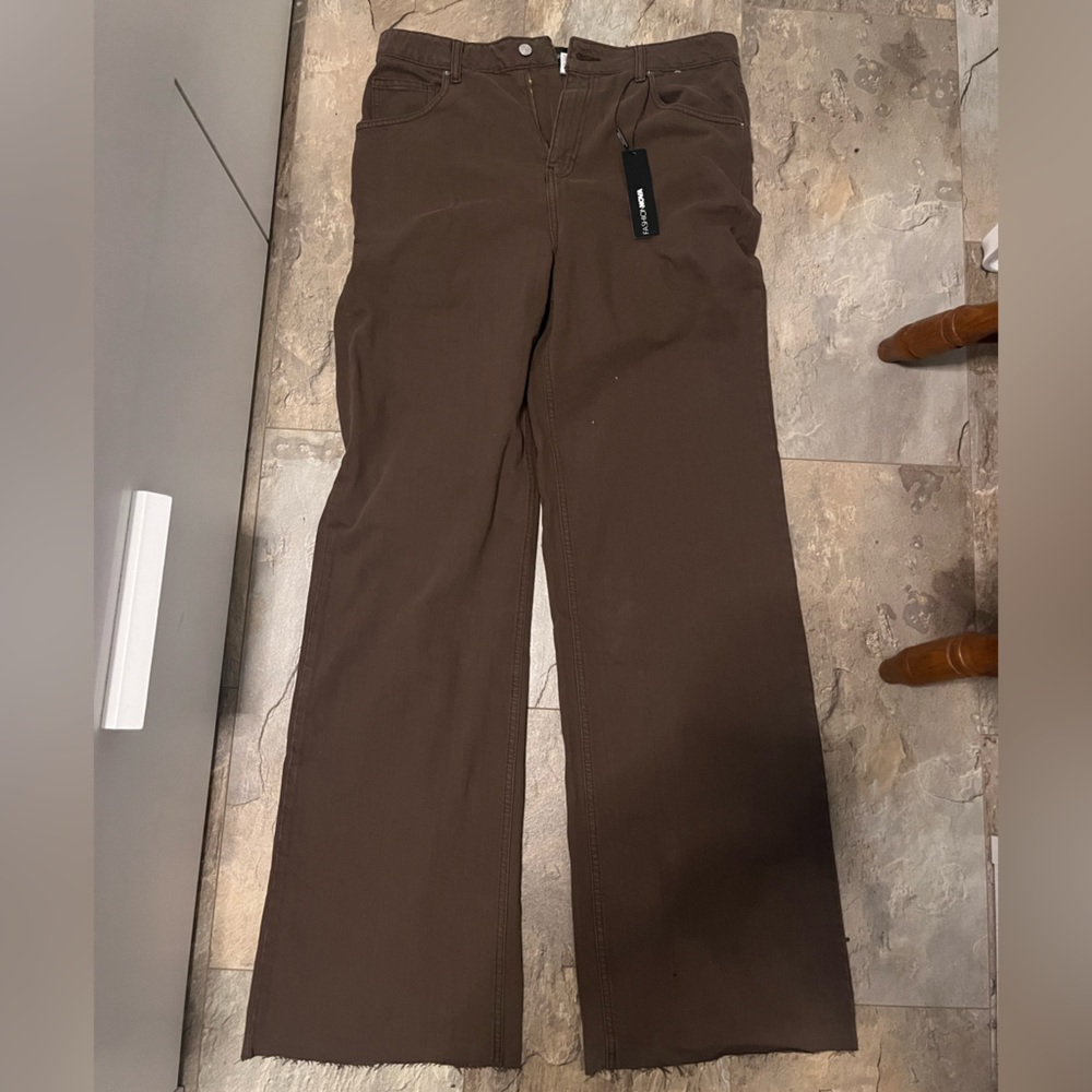 Wide-leg jeans